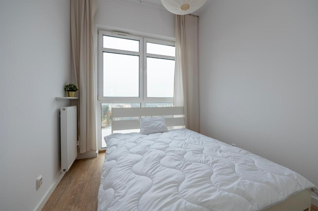Penthouse With A View Of & Free Parking Apartment